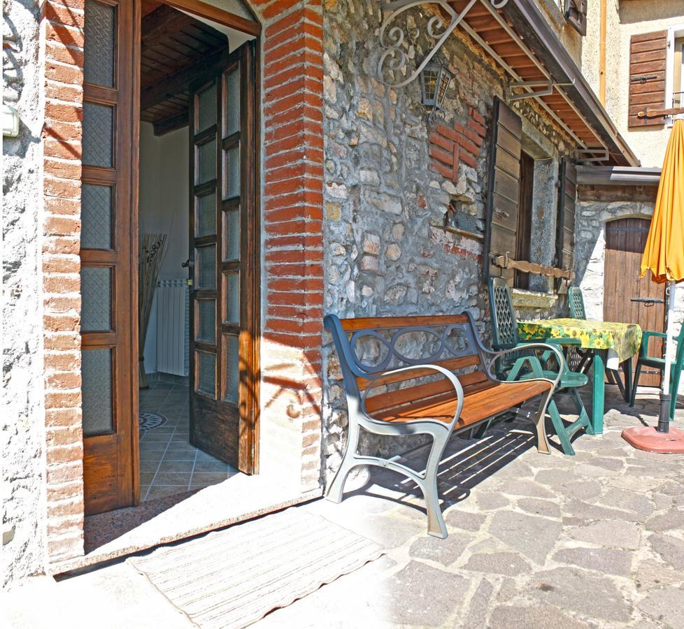Appartamenti La Tartufaia Country House Pool And Relax By Gardadomusmea Tremosine ภายนอก รูปภาพ