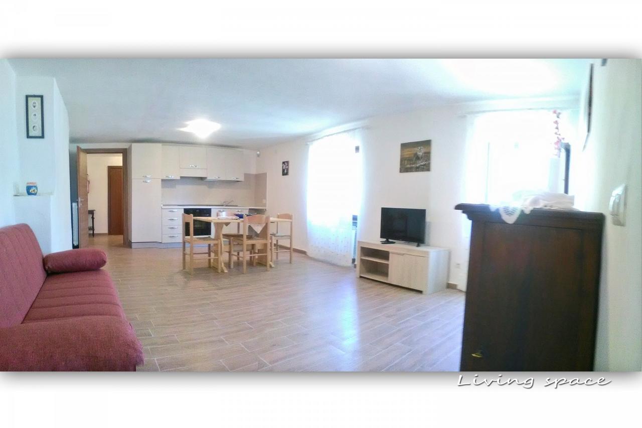 Appartamenti La Tartufaia Country House Pool And Relax By Gardadomusmea Tremosine ภายนอก รูปภาพ